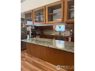 Photo #2: 982219 Listing