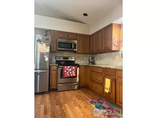 Photo #4: 982219 Listing