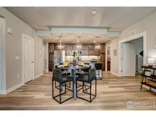 Photo #4: 982296 Listing