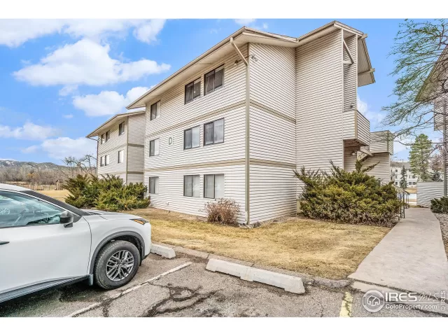 MLS: 982335 Condo For Sale