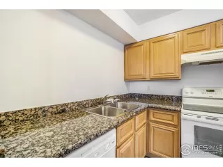 Photo #4: 982335 Listing