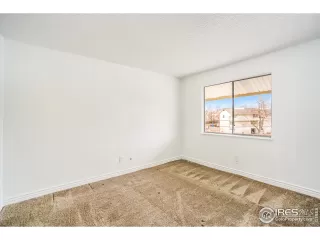 Photo #6: 982335 Listing