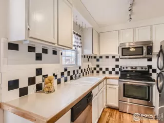 Photo #5: 982362 Listing