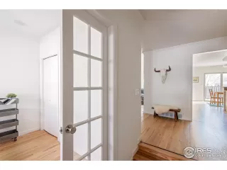 Photo #2: 982387 Listing