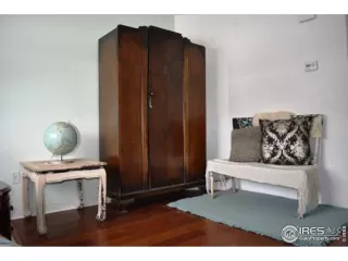 Photo #4: 982418 Listing