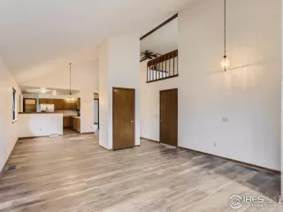 Photo #4: 982446 Listing