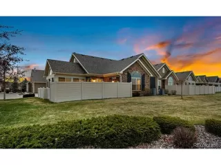 Photo #4: 9824780 Listing