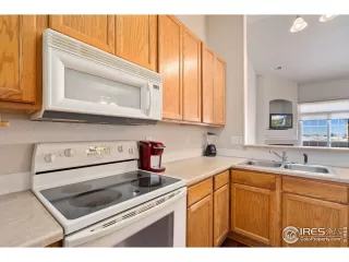 Photo #4: 982503 Listing