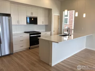 Photo #1: 982545 Listing