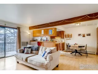 Photo #2: 982601 Listing