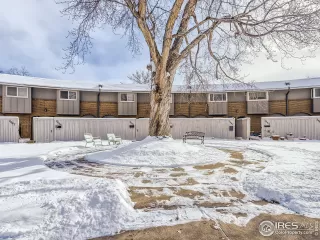 Photo #3: 982605 Listing