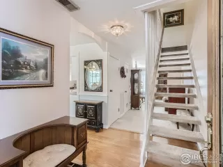 Photo #4: 982605 Listing