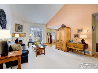 Photo #5: 982626 Listing