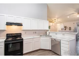 Photo #3: 982651 Listing