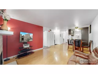 Photo #5: 982692 Listing