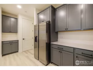 Photo #6: 982696 Listing