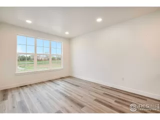 Photo #6: 982699 Listing