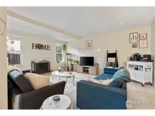 Photo #2: 982736 Listing