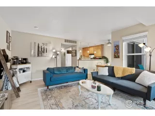 Photo #3: 982736 Listing