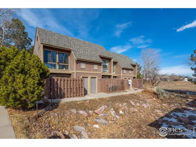 MLS: 982741 Condo For Sale