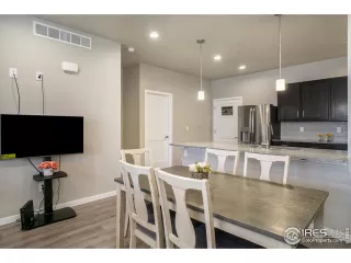 Photo #5: 982754 Listing