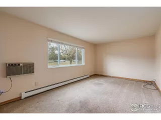 Photo #6: 982810 Listing