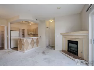 Photo #6: 982820 Listing