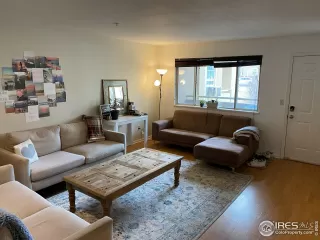 Photo #4: 982821 Listing