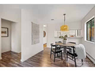 Photo #4: 983059 Listing