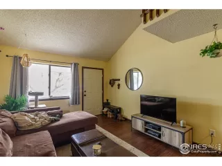 Photo #4: 983105 Listing