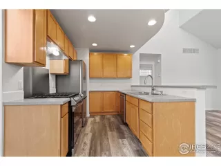 Photo #5: 983147 Listing 