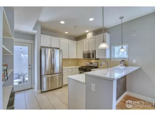 Photo #6: 983175 Listing 