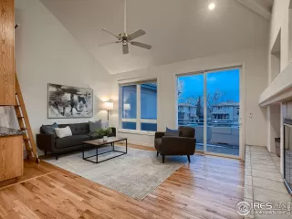 Photo #4: 983196 Listing