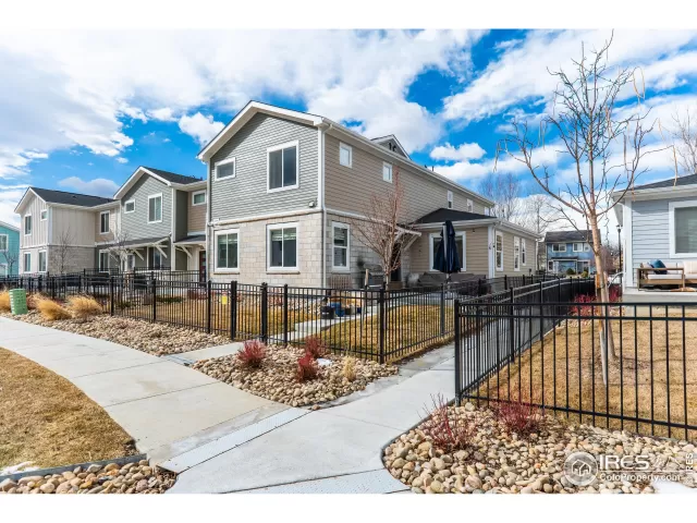 MLS: 983202 Condo For Sale