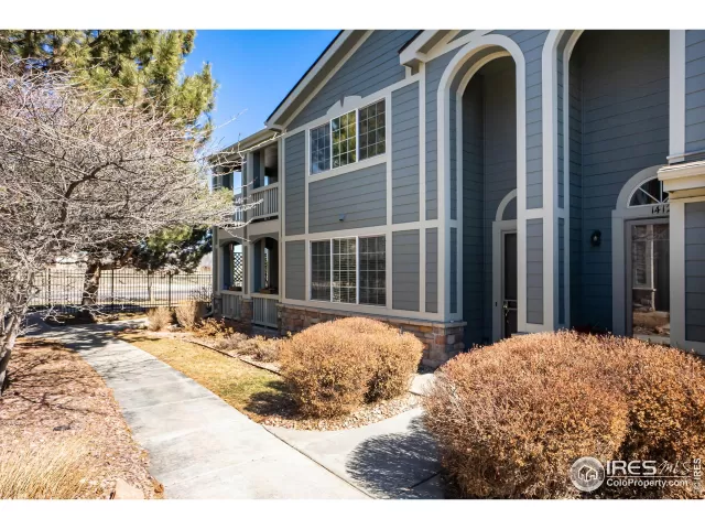 MLS: 983214 Condo For Sale