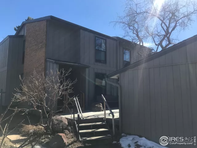 MLS: 983229 Condo For Sale