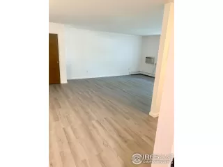 Photo #6: 983246 Listing