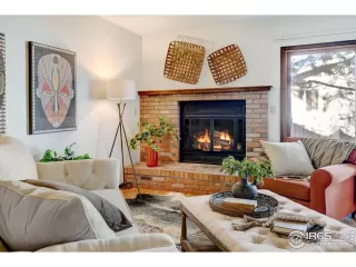 Photo #3: 983271 Listing