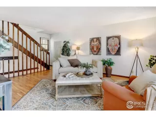 Photo #5: 983271 Listing