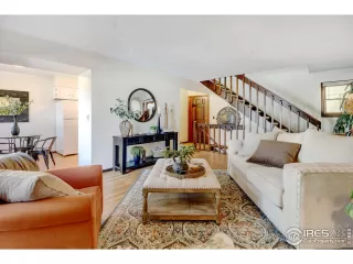 Photo #6: 983271 Listing