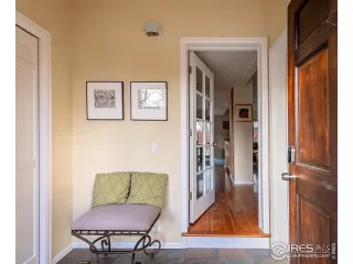 Photo #6: 983315 Listing