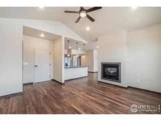 Photo #6: 983340 Listing