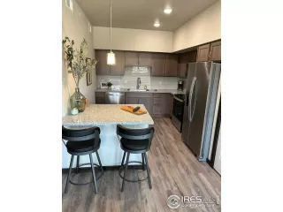 Photo #2: 983341 Listing 