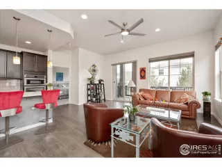 Photo #6: 983403 Listing