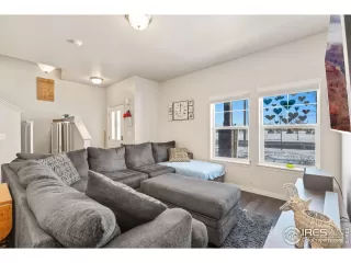 Photo #4: 983413 Listing