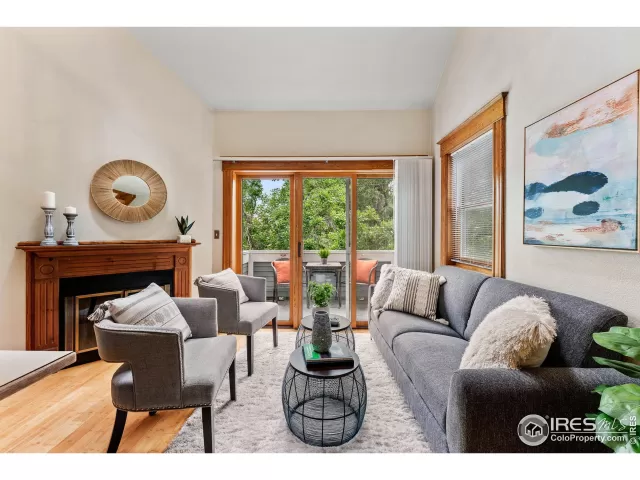 MLS: 983439 Condo For Sale