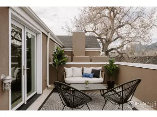 Photo #2: 983451 Listing