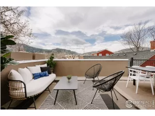 Photo #3: 983451 Listing