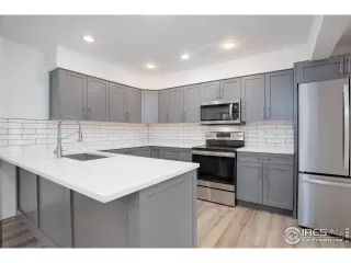 Photo #4: 983494 Listing