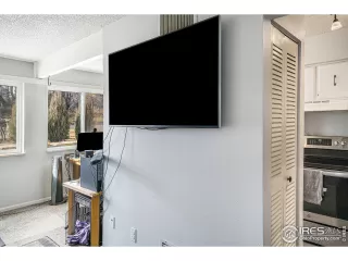 Photo #4: 983498 Listing